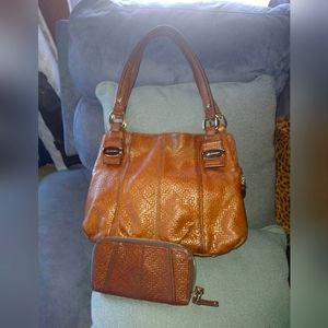 B Makowsky bag and wallet no damage excellent shape